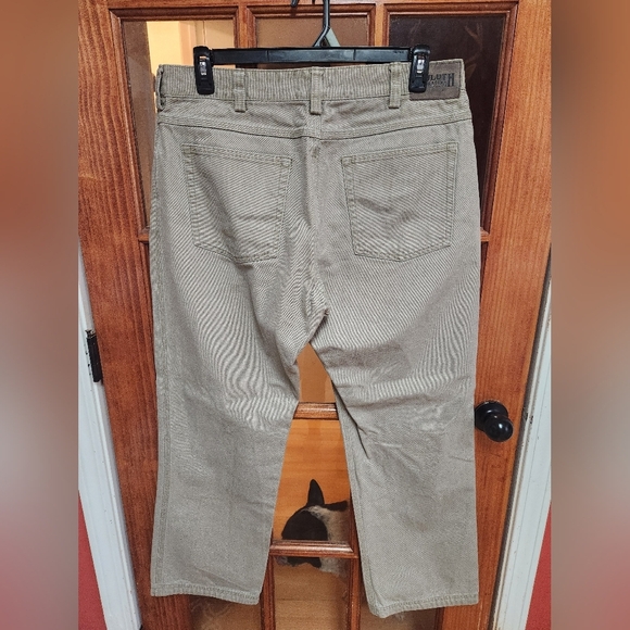 Duluth Trading Co. Men's Relaxed Jeans - Tan - Picture 2 of 5
